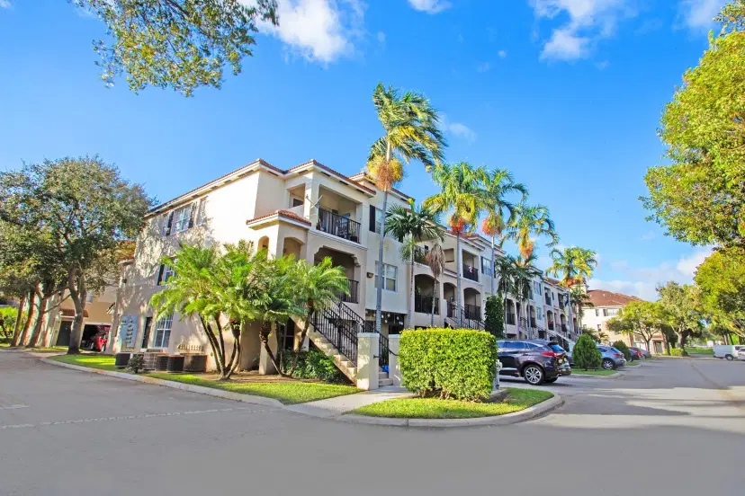 Picture of 5860 W Sample Rd 204, Coral Springs FL 33067