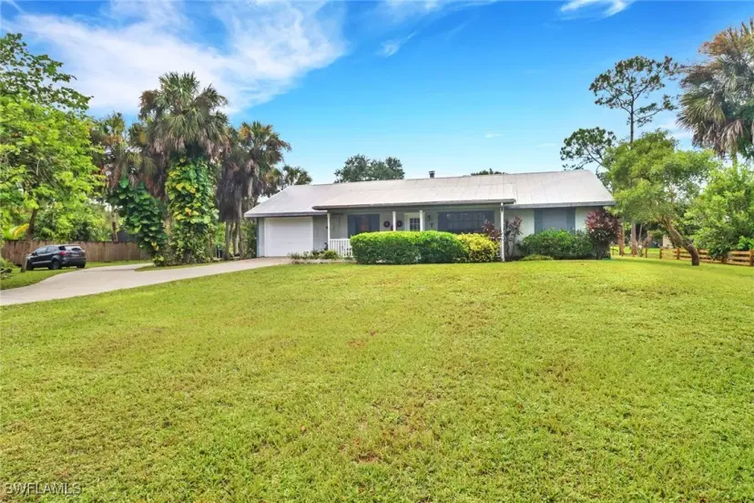 Picture of 541 18Th St Se, Naples FL 34117