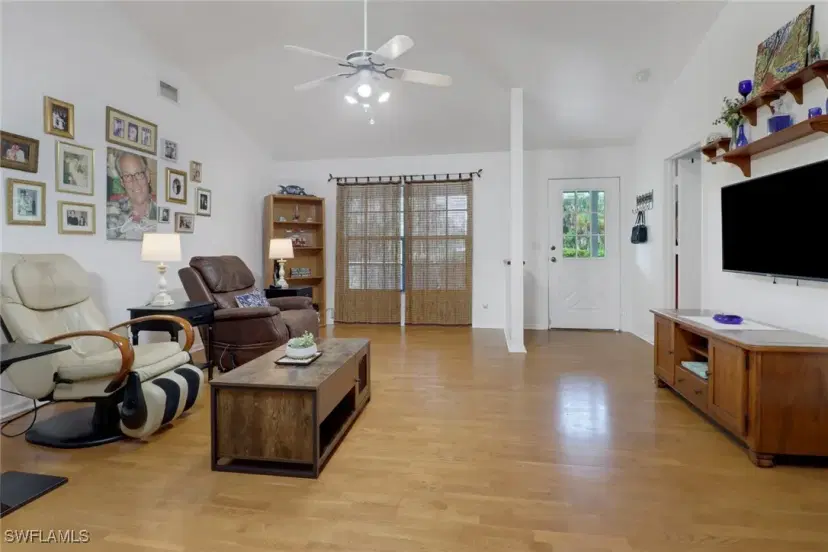 Picture of 541 18Th St Se, Naples FL 34117