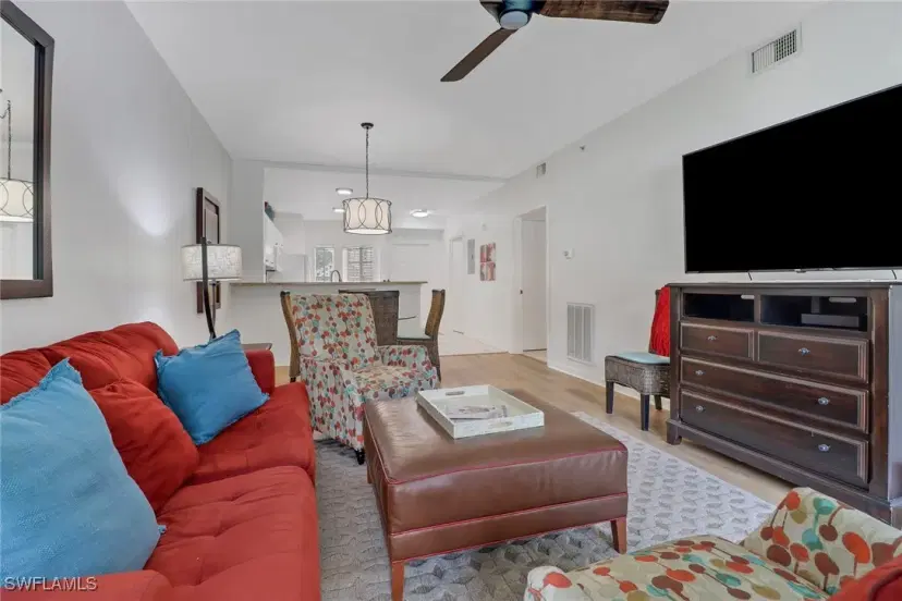 Picture of 9175 Celeste Dr # 2 101, Naples FL 34113