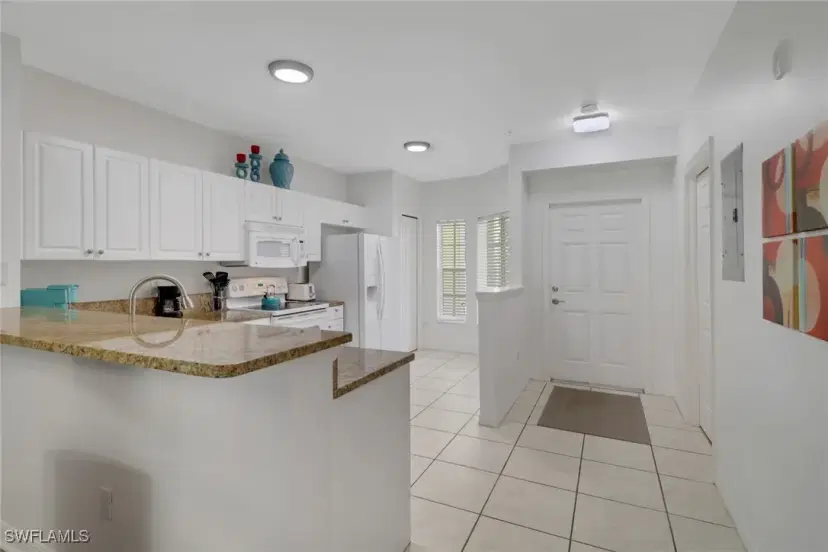 Picture of 9175 Celeste Dr # 2 101, Naples FL 34113