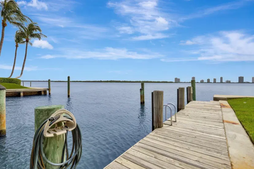 Picture of 105 Paradise Harbour Boulevard 412, North Palm Beach FL 33408