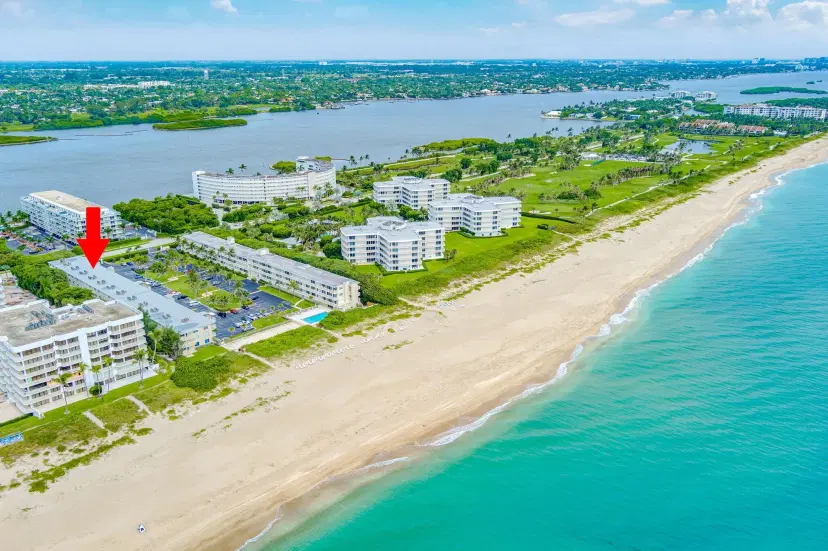 Picture of 2565 S Ocean Boulevard 306, Palm Beach FL 33480