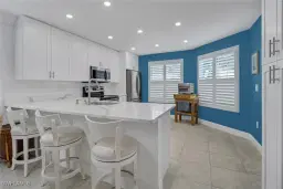 Picture of 850 Meadowland Dr J, Naples, FL 34108