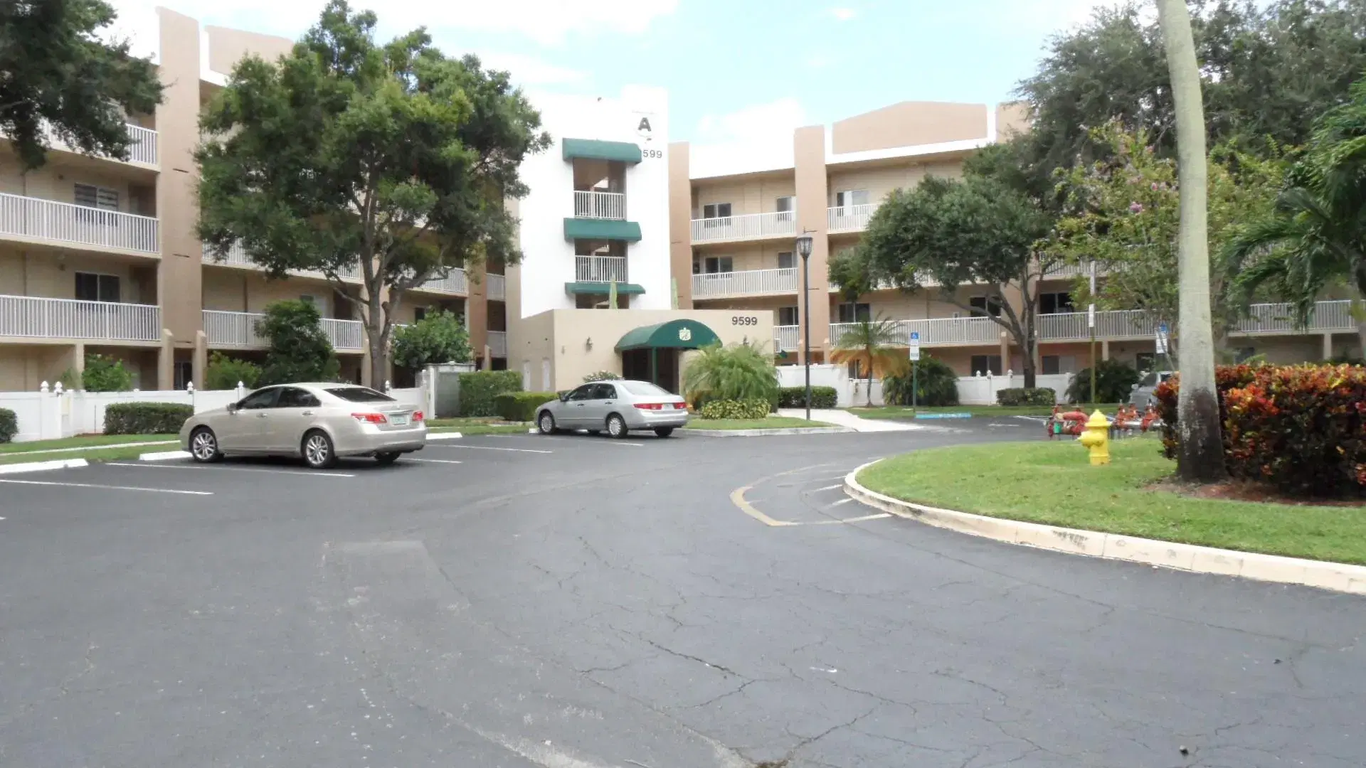 Picture of 9599 Weldon 201, Tamarac, FL 33321