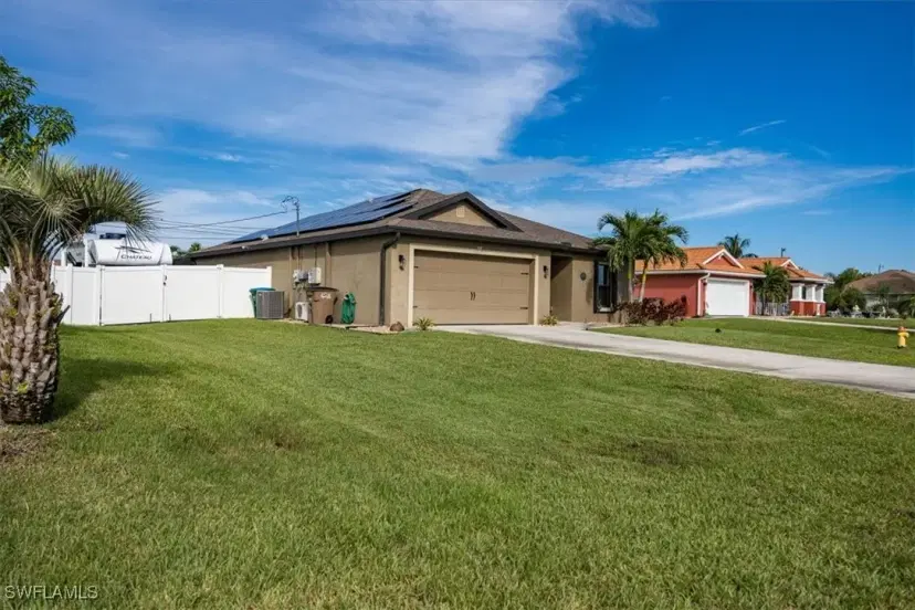 Picture of 706 SW 9Th Ct, Cape Coral FL 33991