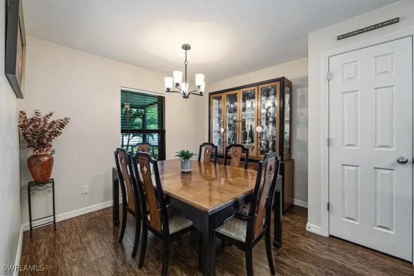 Picture of 706 SW 9Th Ct, Cape Coral FL 33991