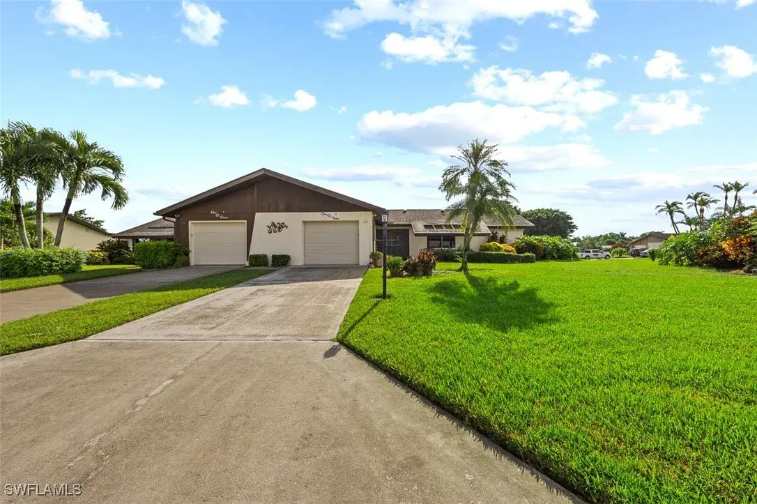 Picture of 103 Round Key Cir E10, Naples, FL 34112