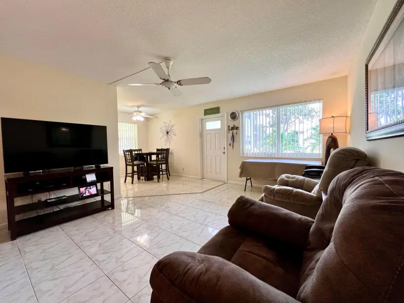 Picture of 160 Bedford G, West Palm Beach FL 33417