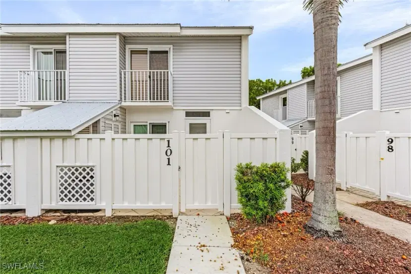 Picture of 18034 San Carlos Blvd 101, Fort Myers Beach FL 33931