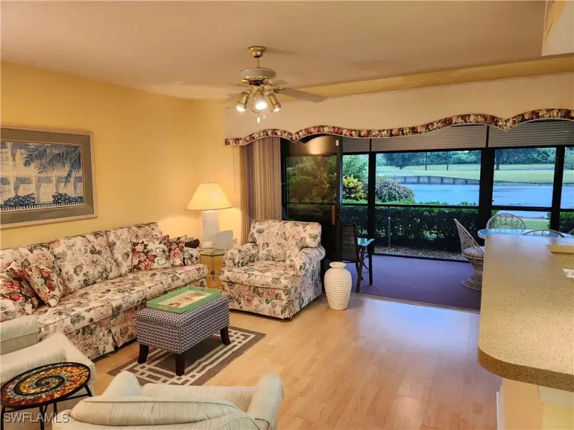 Picture of 5885 Trailwinds Dr 712, Fort Myers FL 33907