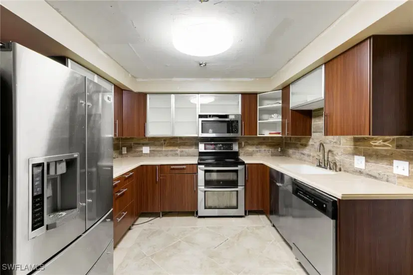 Picture of 431 12Th Ave Nw, Naples FL 34120