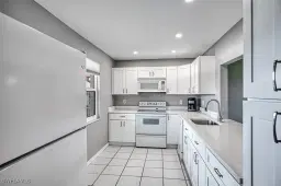 Picture of 1700 Pine Valley Dr 305, Fort Myers, FL 33907