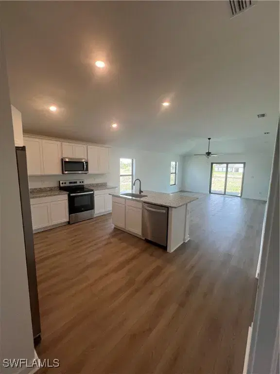 Picture of 855 Yellowbird Dr, Fort Myers FL 33913