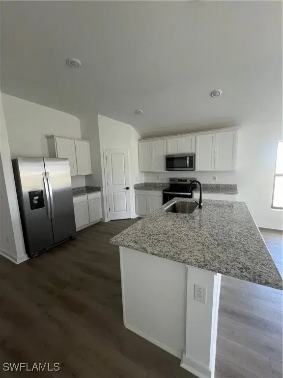 Picture of 855 Yellowbird Dr, Fort Myers FL 33913