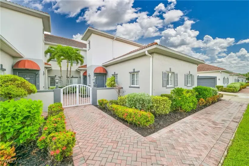 Picture of 12091 Santaluz Dr 102, Fort Myers FL 33913