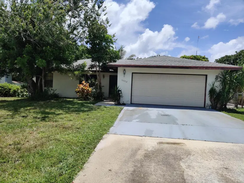 Picture of 19052 SE Hillcrest Drive, Tequesta FL 33469