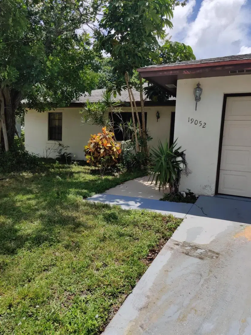 Picture of 19052 SE Hillcrest Drive, Tequesta FL 33469
