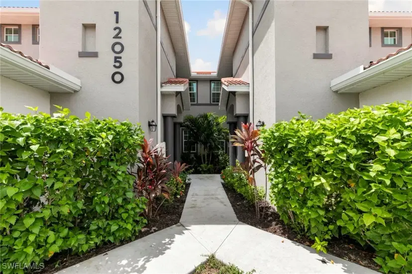 Picture of 12050 Santaluz Dr 201, Fort Myers FL 33913