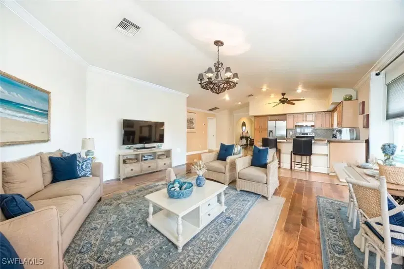 Picture of 589 98Th Ave N, Naples FL 34108