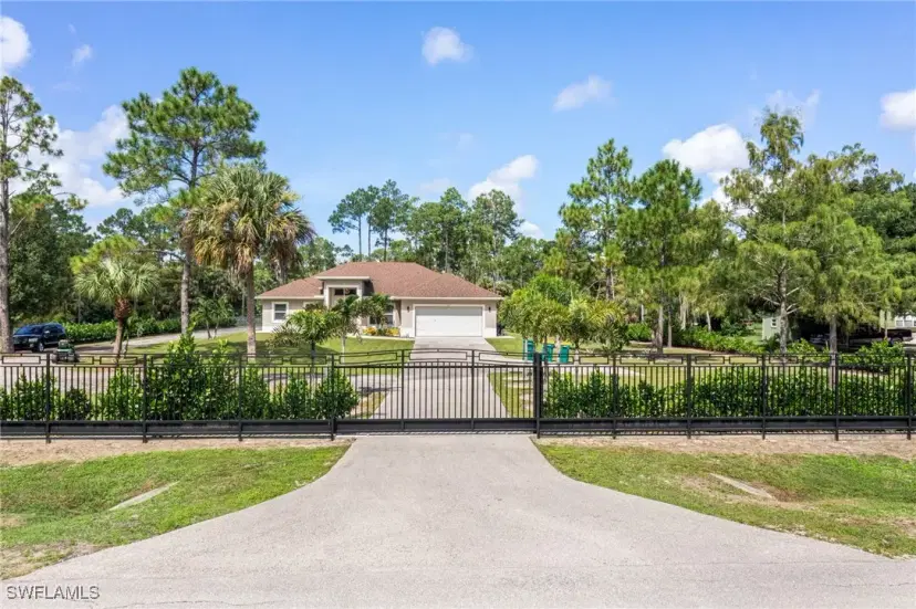 Picture of 617 12Th St Se, Naples FL 34117