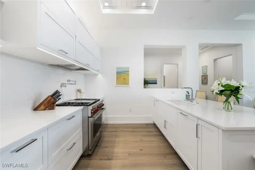 Picture of 201 8Th St S 308, Naples FL 34102