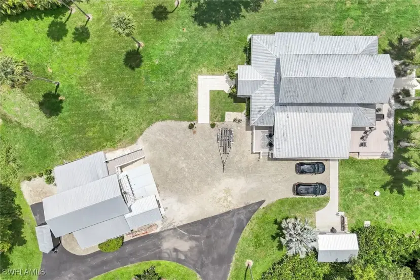 Picture of 639 Live Oak Ln, Labelle FL 33935