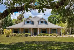 Picture of 865 Fort Thompson Ave, Labelle, FL 33935