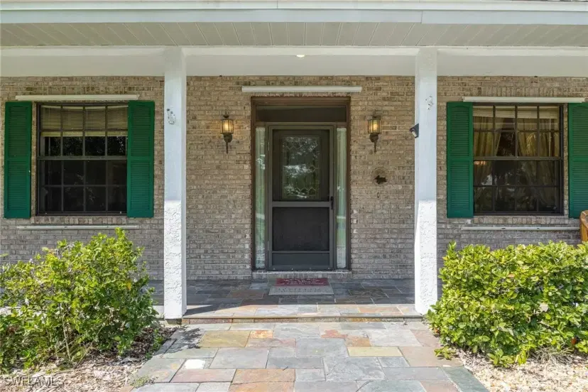 Picture of 865 Fort Thompson Ave, Labelle FL 33935