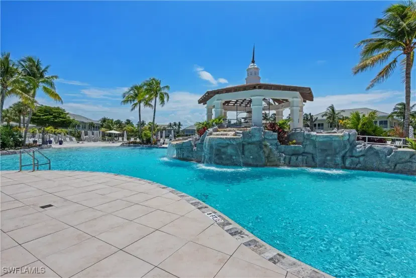 Picture of 275 Indies Way 805, Naples FL 34110