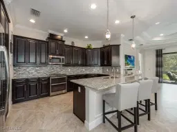 Picture of 9179 Isla Bella Cir, Bonita Springs, FL 34135