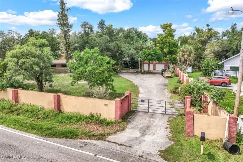 Picture of 18191 Slater Rd, North Fort Myers FL 33917