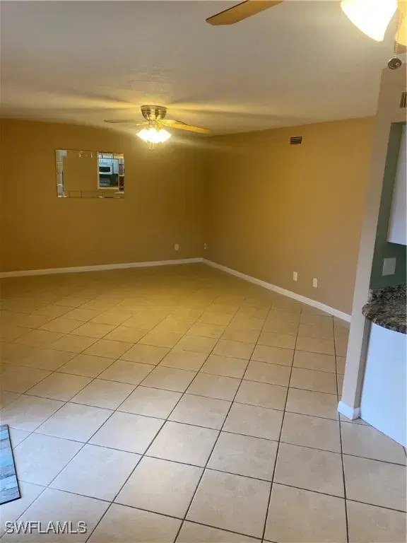 Picture of 4629 Bayshore Dr J3, Naples FL 34112