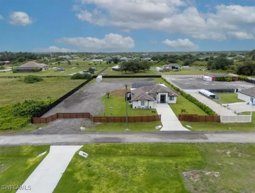 Picture of 7789 17Th Ter, Labelle FL 33935