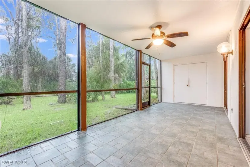 Picture of 137 Pinebrook Dr, Fort Myers FL 33907