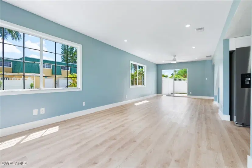 Picture of 4811 Sunfish Ct, Fort Myers FL 33919