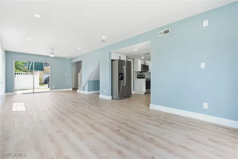 Picture of 4811 Sunfish Ct, Fort Myers FL 33919