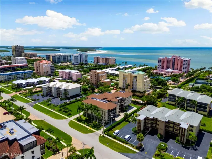 Picture of 960 Swallow Ave 203, Marco Island FL 34145