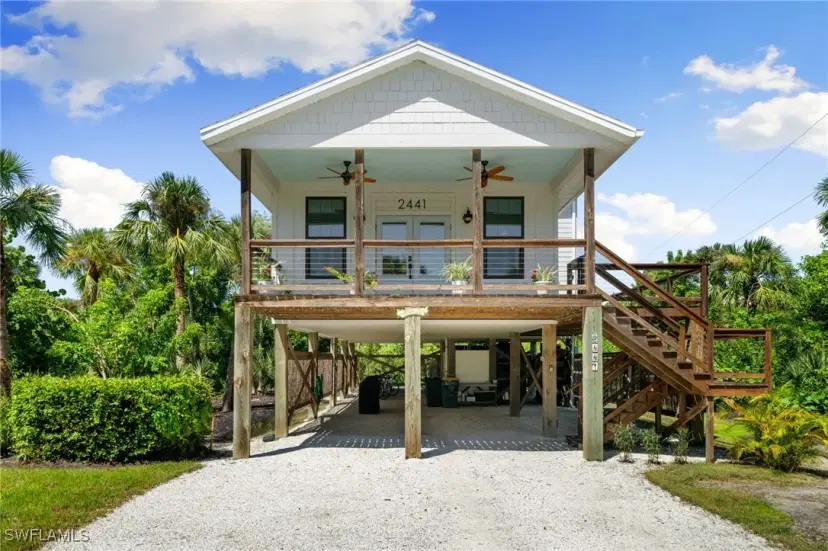 Picture of 2441 Shop Rd, Sanibel FL 33957