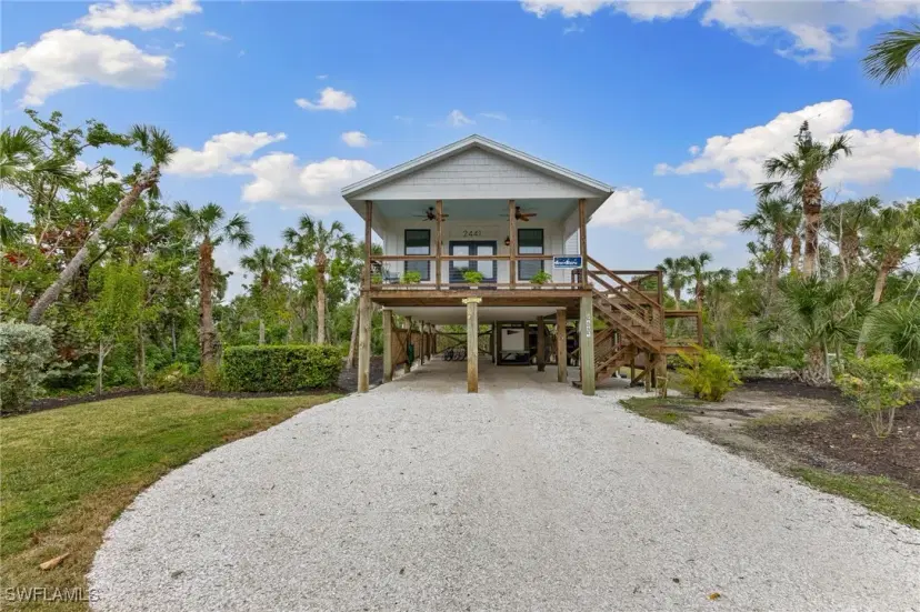 Picture of 2441 Shop Rd, Sanibel FL 33957