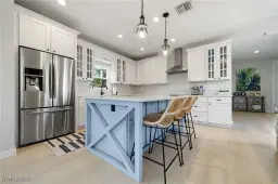Picture of 2441 Shop Rd, Sanibel, FL 33957