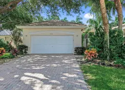Picture of 9795 Crescent View Drive S, Boynton Beach, FL 33437