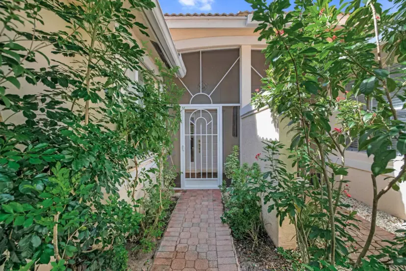 Picture of 9795 Crescent View Drive S, Boynton Beach FL 33437