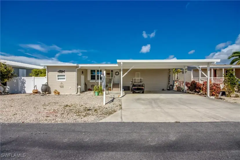 Picture of 3083 Sloop Ln, St. James City FL 33956