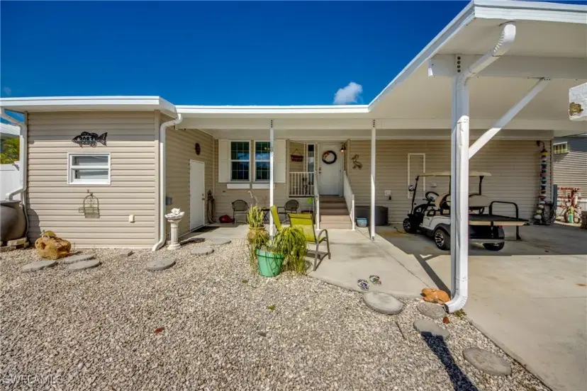 Picture of 3083 Sloop Ln, St. James City FL 33956