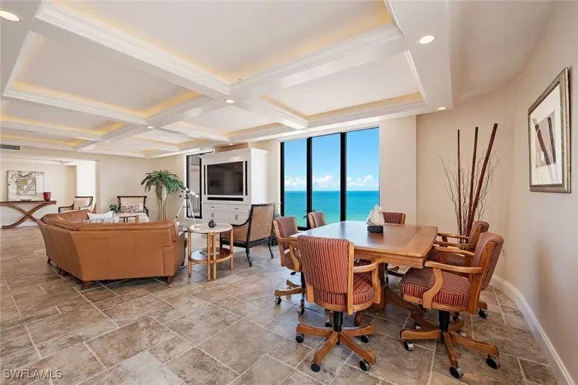 Picture of 3215 Gulf Shore Blvd N 5N, Naples FL 34103