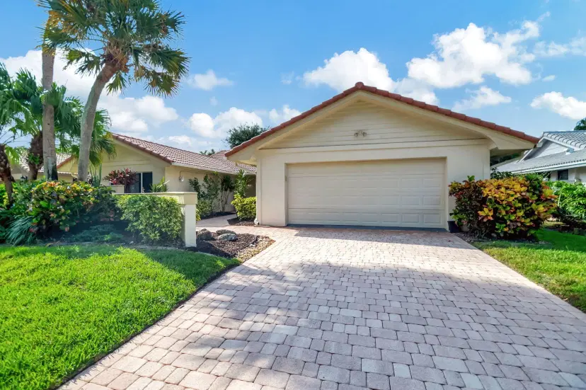 Picture of 6858 Villas Drive W, Boca Raton FL 33433