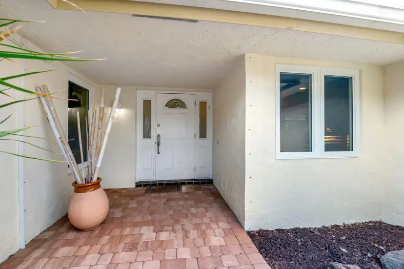 Picture of 6858 Villas Drive W, Boca Raton FL 33433