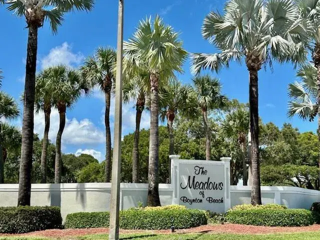 Picture of 1422 W Meadows Circle 1422, Boynton Beach, FL 33436