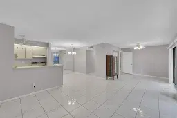 Picture of 9968 N Belfort Cir 108, Tamarac, FL 33321